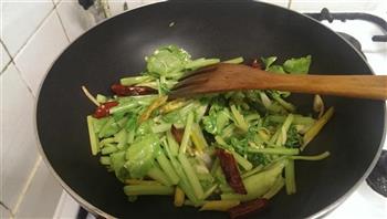 芹菜泡椒牛肉的做法步骤5