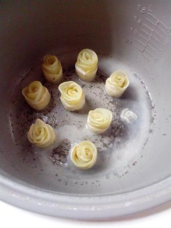香甜玫瑰苹果卷的做法步骤9