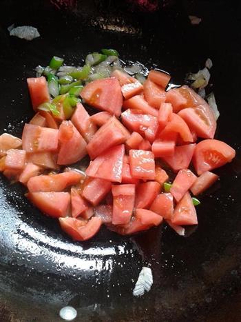 番茄疙瘩汤的做法步骤3