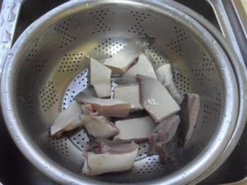 老板鱼炖豆腐的做法步骤2