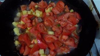 西红柿土豆烧牛肉的做法步骤7