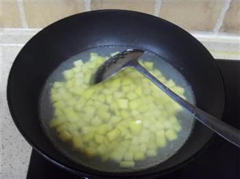 椒盐土豆丁的做法步骤1