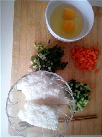 香葱焗蛋炒饭的做法步骤1