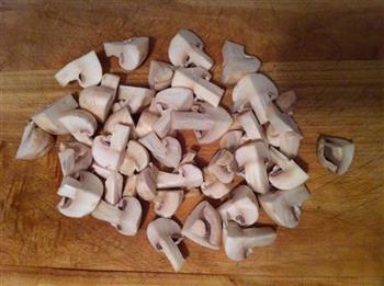 香煎土豆蘑菇的做法步骤2