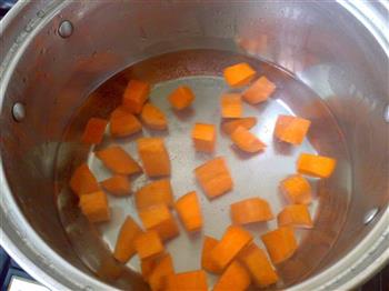 红萝卜猪肝汤的做法图解3