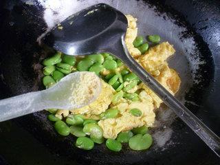 蚕豆炒鸡蛋的做法图解8