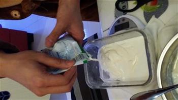酸奶冻芝士的做法步骤8