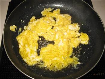 尖椒鸡蛋炒饭的做法步骤5