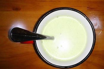 芹菜牛奶的做法步骤4