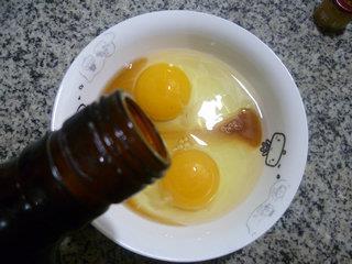 洋葱鸡蛋炒面的做法步骤2