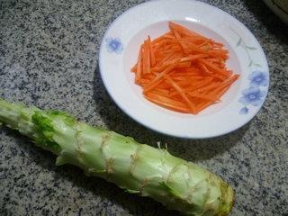 胡萝卜炒莴笋的做法步骤1