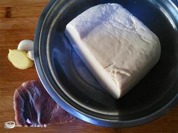 红烧肉末豆腐的做法步骤1