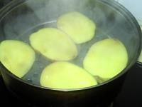 土豆泥批萨的做法步骤2