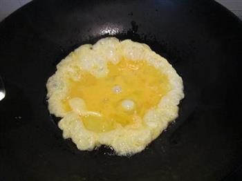 黄瓜片炒鸡蛋的做法步骤3