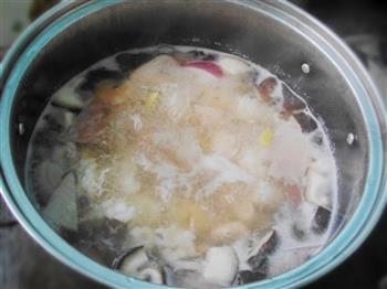 洋葱海鲜汤的做法步骤5