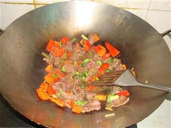 红椒蚝油牛肉的做法步骤6