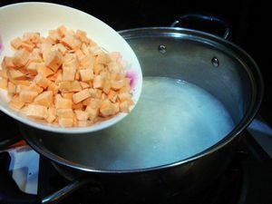 芝麻红薯粥的做法图解5
