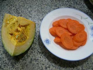 胡萝卜炒日本南瓜的做法步骤1