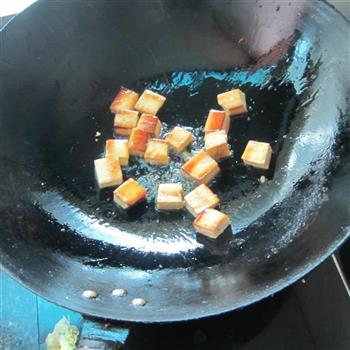 东坡肉配豆腐丁的做法步骤3