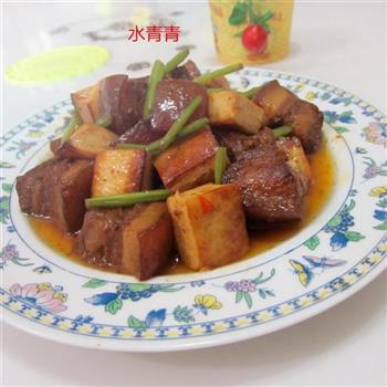 东坡肉配豆腐丁的做法步骤9