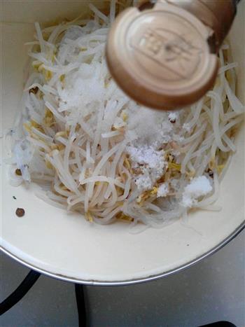 凉拌豆芽粉的做法步骤7