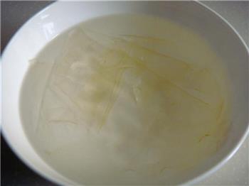 养颜木瓜椰汁冻的做法步骤2