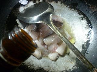 榨菜烧虾潺的做法步骤4