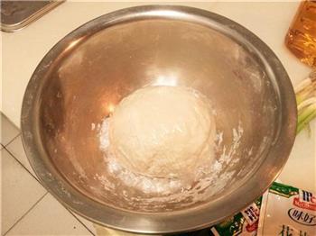香酥葱油饼的做法步骤3
