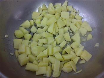奶酪咖喱土豆布丁的做法步骤2