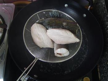 玉竹红枣生鱼汤的做法图解5