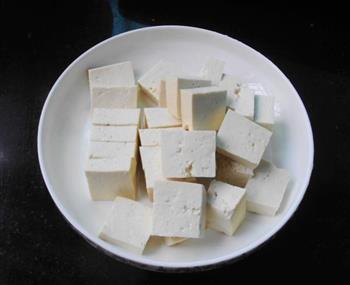糖醋脆皮豆腐的做法图解2