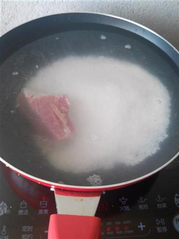 皮蛋瘦肉粥的做法步骤2