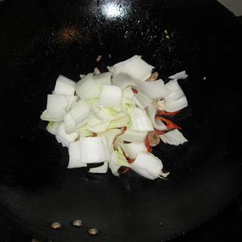 白菜梗子炒瘦肉的做法图解4