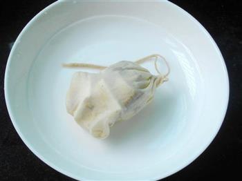 黄芪虾仁汤的做法图解3