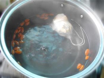 黄芪虾仁汤的做法图解4