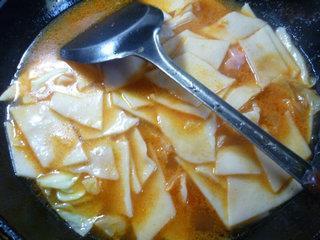 火腿肠圆白菜面片汤的做法步骤13