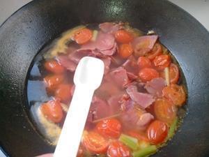 圣女果牛肉汤的做法步骤10