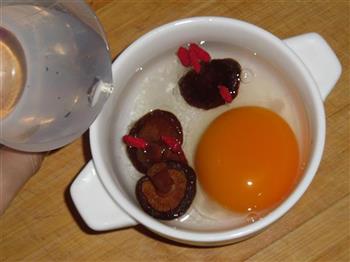 香菇鹅蛋甜汤的做法图解3