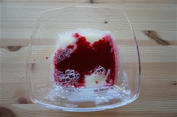 红丝绒纸杯蛋糕的做法步骤2