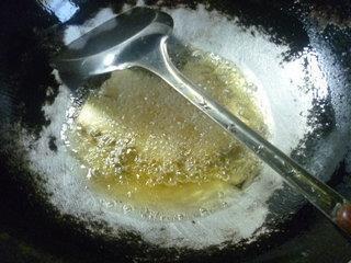 煎豆腐烧荷叶蛋的做法步骤3