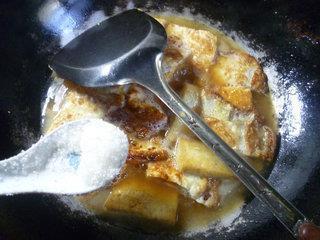 煎豆腐烧荷叶蛋的做法步骤7