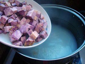 紫山药百合糯米粥的做法步骤6