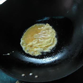 白薯片炒蛋的做法步骤4