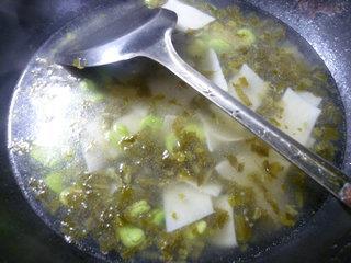 雪菜蚕豆片儿汤的做法图解10