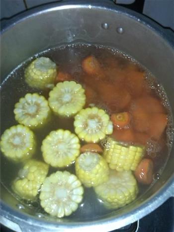 龙骨玉米汤的做法步骤5