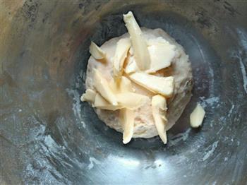 玉米火腿沙拉包的做法步骤2