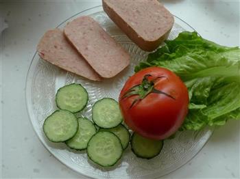 蔬菜午餐肉三明治的做法图解3