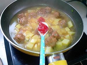 茄汁土豆烧肉圆的做法步骤10