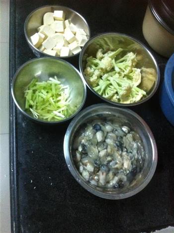 豆腐海蛎滑粉的做法步骤1