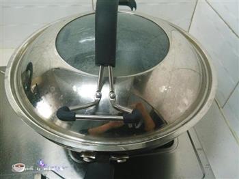 烫面水煎饺的做法步骤12